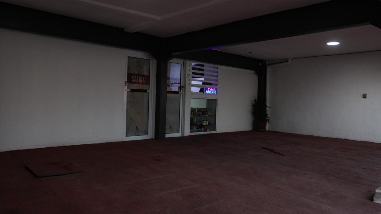 Hotel Las Torres Tehuacan Bagian luar foto